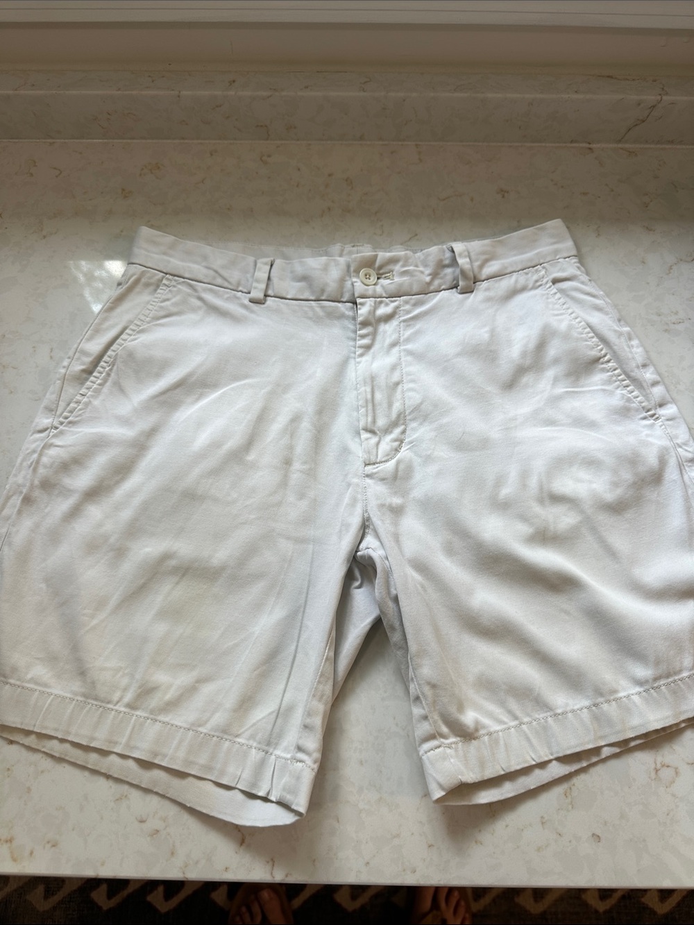 Vineyard Vines Men's Cream Flat Front Shorts
